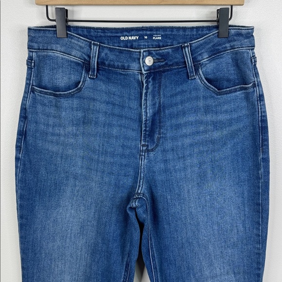 Old Navy Women's Size 10 High Rise Flare Jeans in Classic Blue - Picture 2 of 6